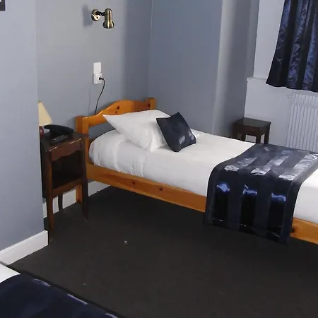 La Chaumiere Hotel 4*