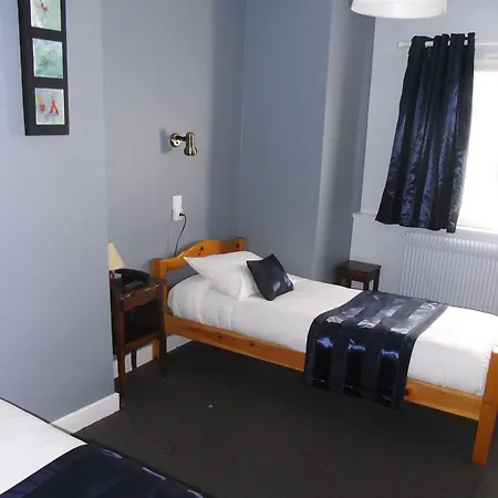 La Chaumiere Hotel 4*